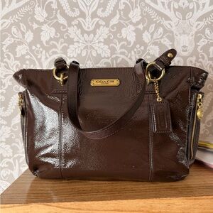 Coach Patent Mahogany Gallery Tote Gold Hardwarew/ Hangtag & Side Medallions EUC